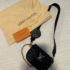 LOUIS VUITTON Multi Pochette wave